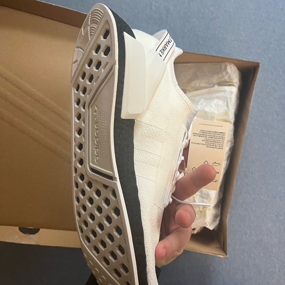 Adidas NMD R1 - Picture 6 of 7